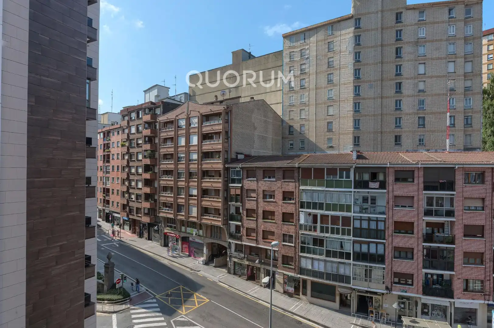 Vista exterior de Pis en venda en Basauri  amb Calefacció, Traster i Moblat