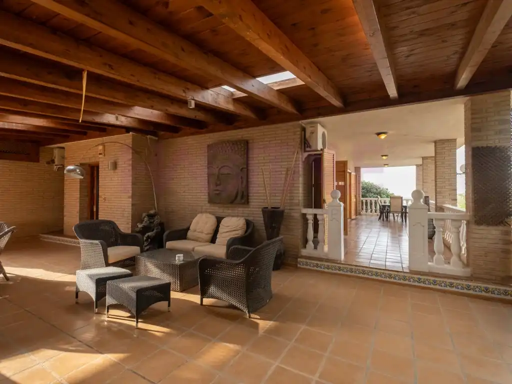 Terrace of Houses for sale in Chiva  with Air Conditioner, Heating and Furnished