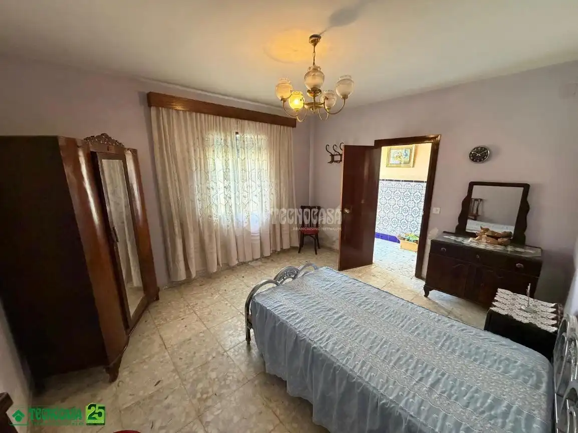 Casa aparellada en venda a Granátula de Calatrava, imagen 7