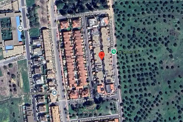 Vista exterior de Casa adosada en venda en Espartinas