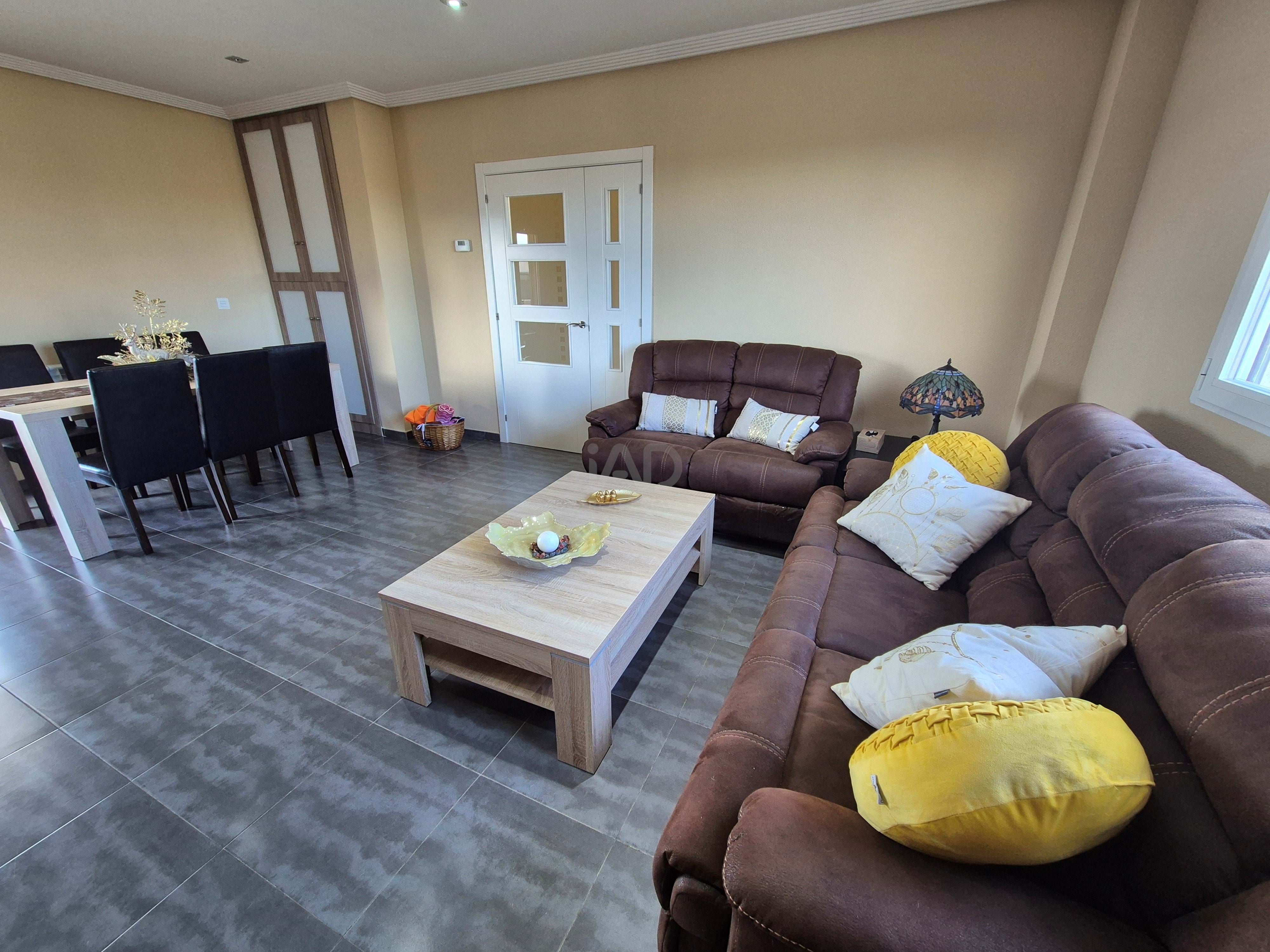 Sala d'estar de Casa o xalet en venda en San Cristóbal de la Cuesta amb Calefacció, Terrassa i Piscina