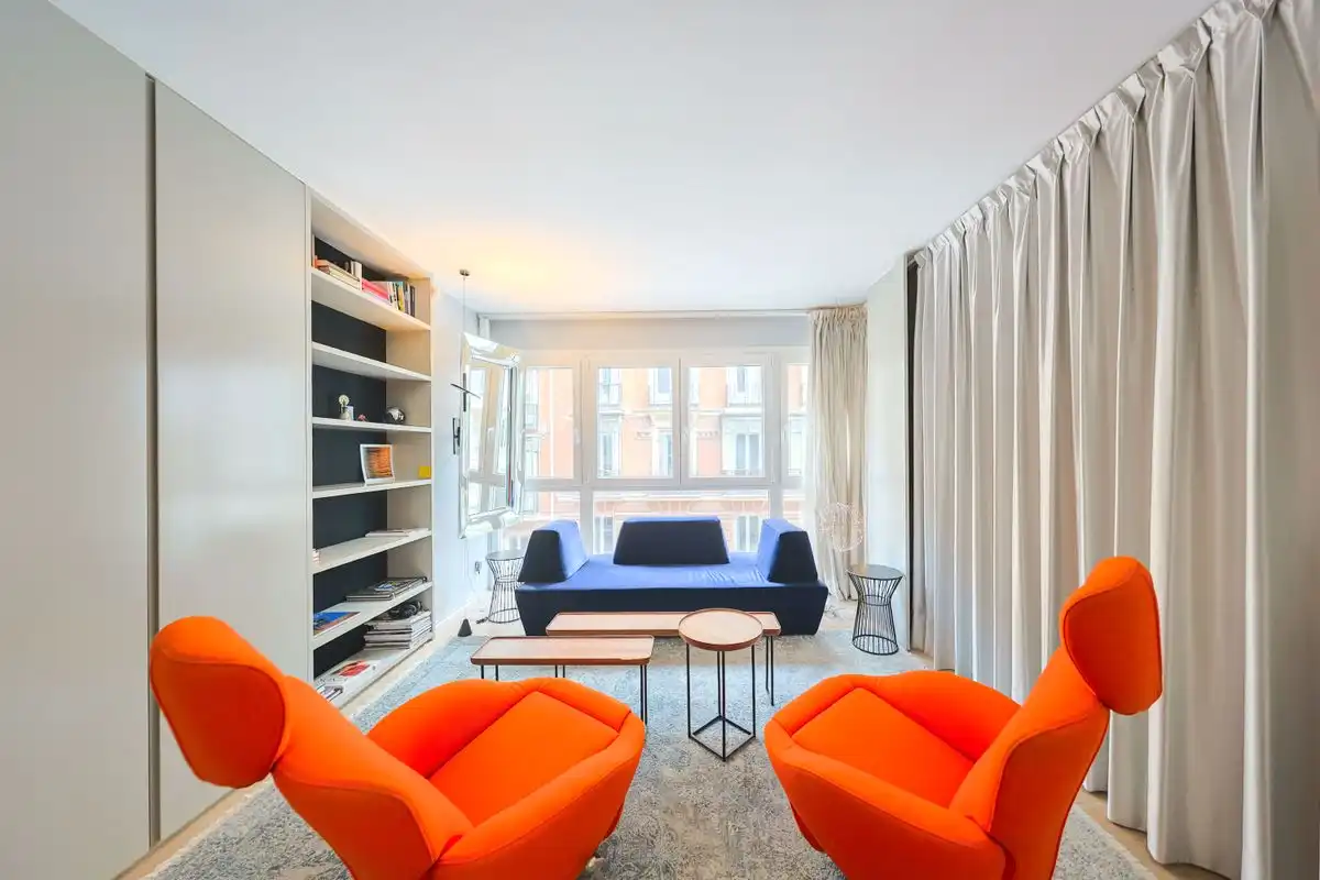 Loft zum Verkauf in Calle de la Academia, Jerónimos