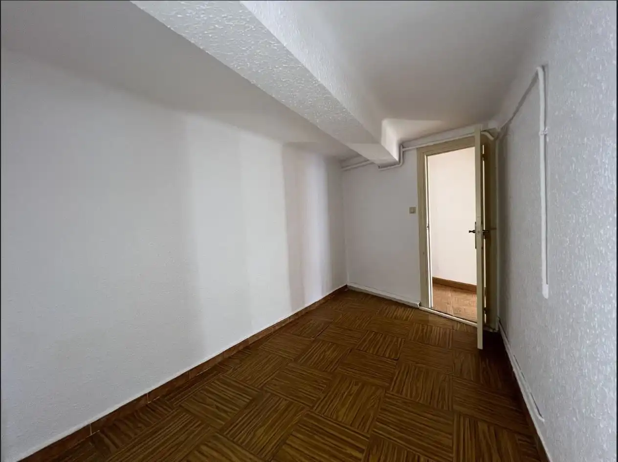 Flat for sale in Jaca