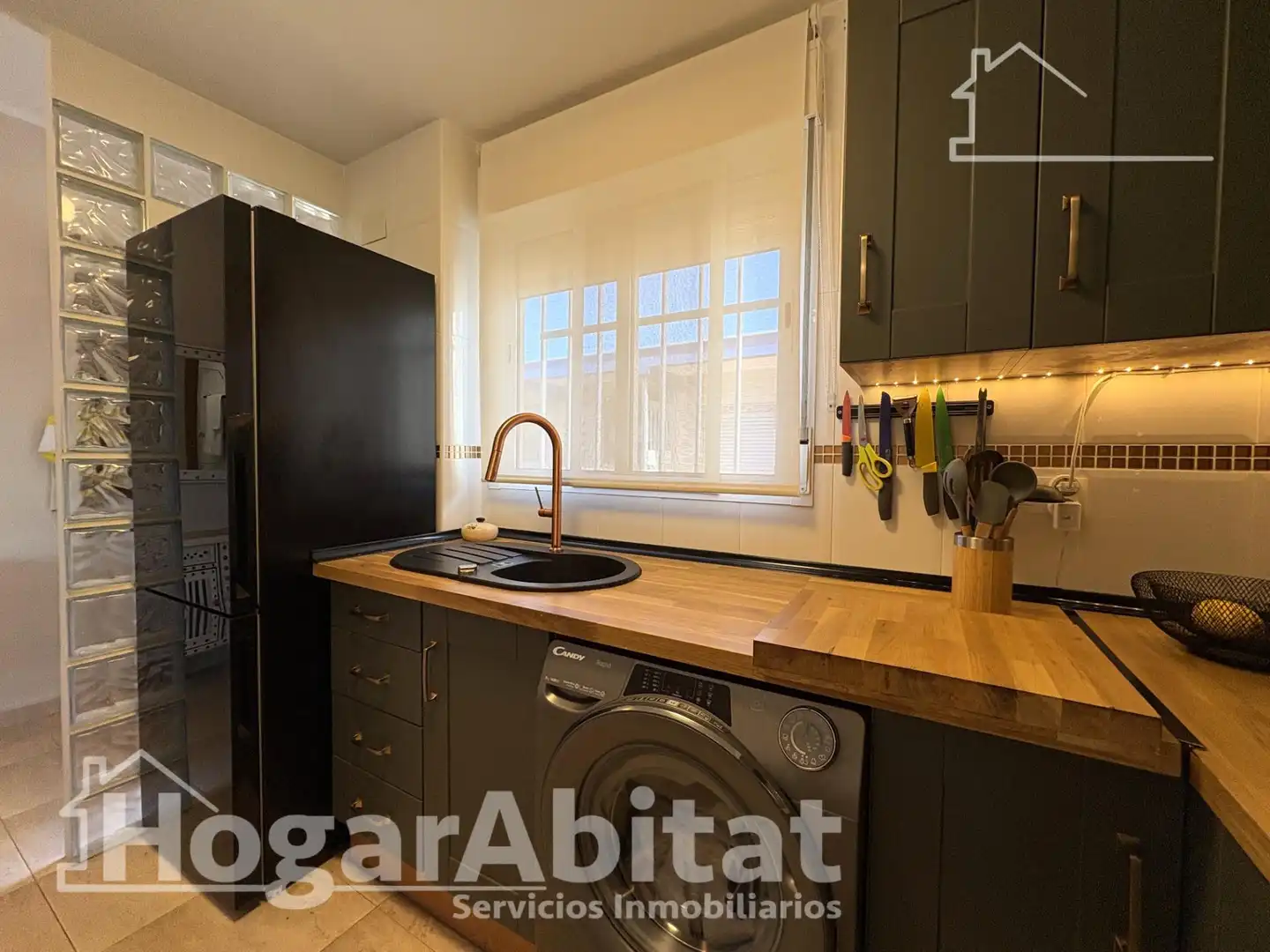 Cocina de Piso en venta en Tavernes de la Valldigna con Terraza y Balcón
