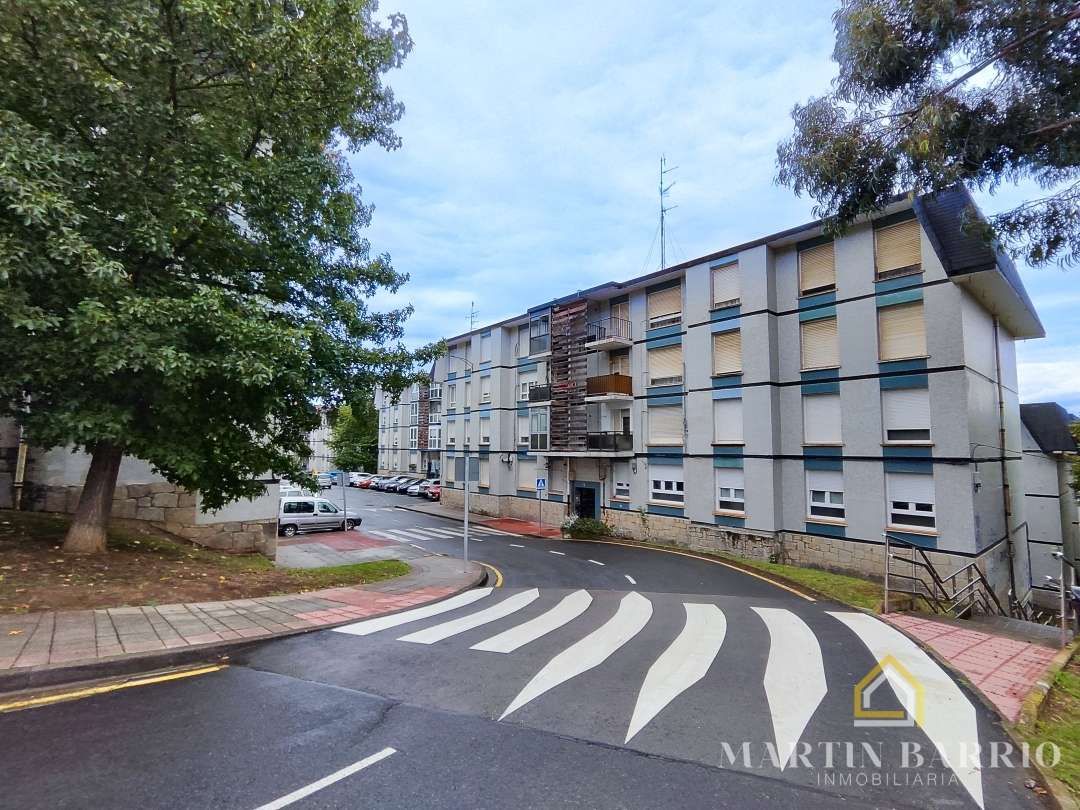 Vista exterior de Pis en venda en Abanto y Ciérvana-Abanto Zierbena amb Calefacció, Moblat i Balcó