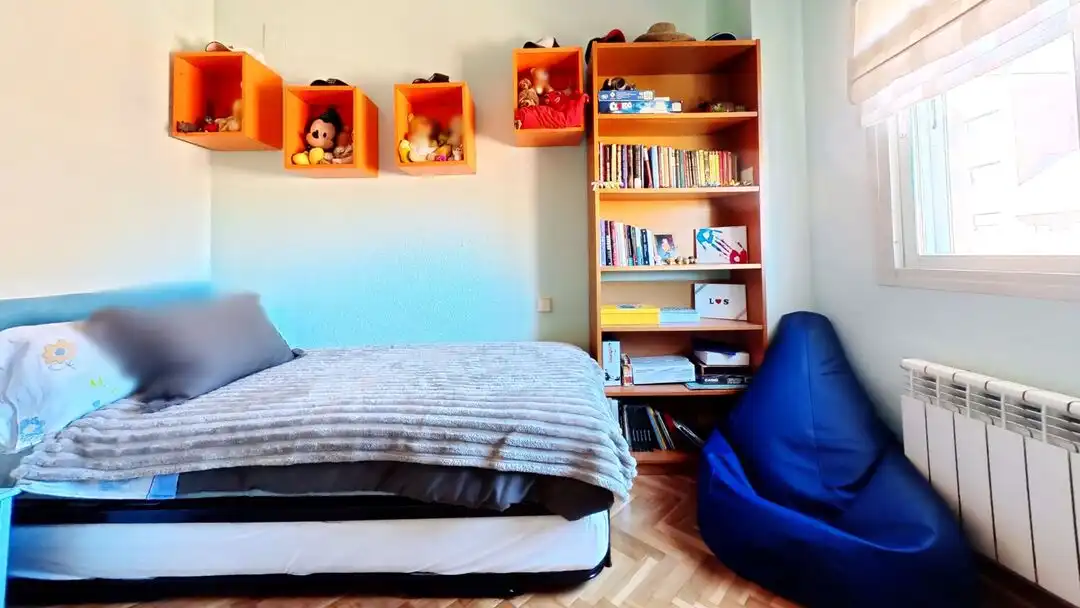Schlafzimmer von Wohnung zur Miete in  Madrid Capital