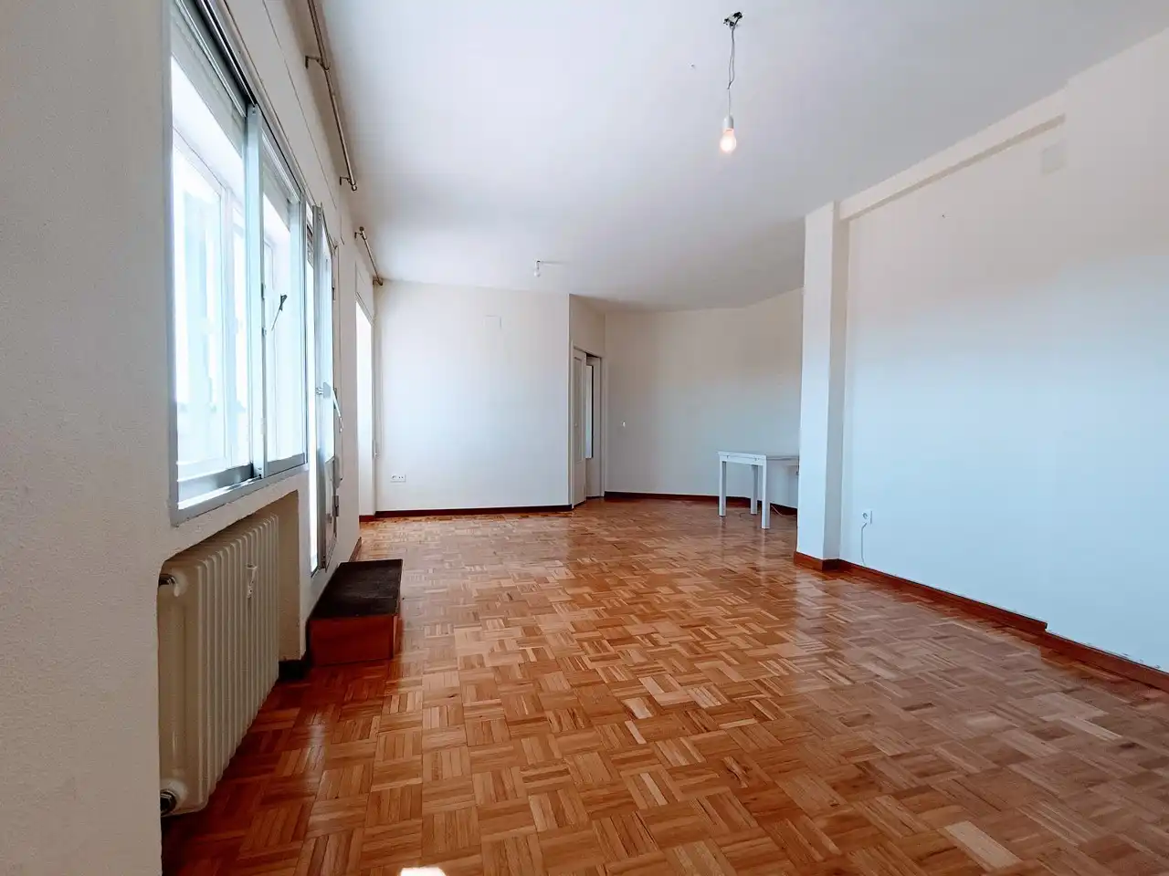 Sala de estar de Ático de alquiler en Madrid con Aire acondicionado, Calefacción y Parquet