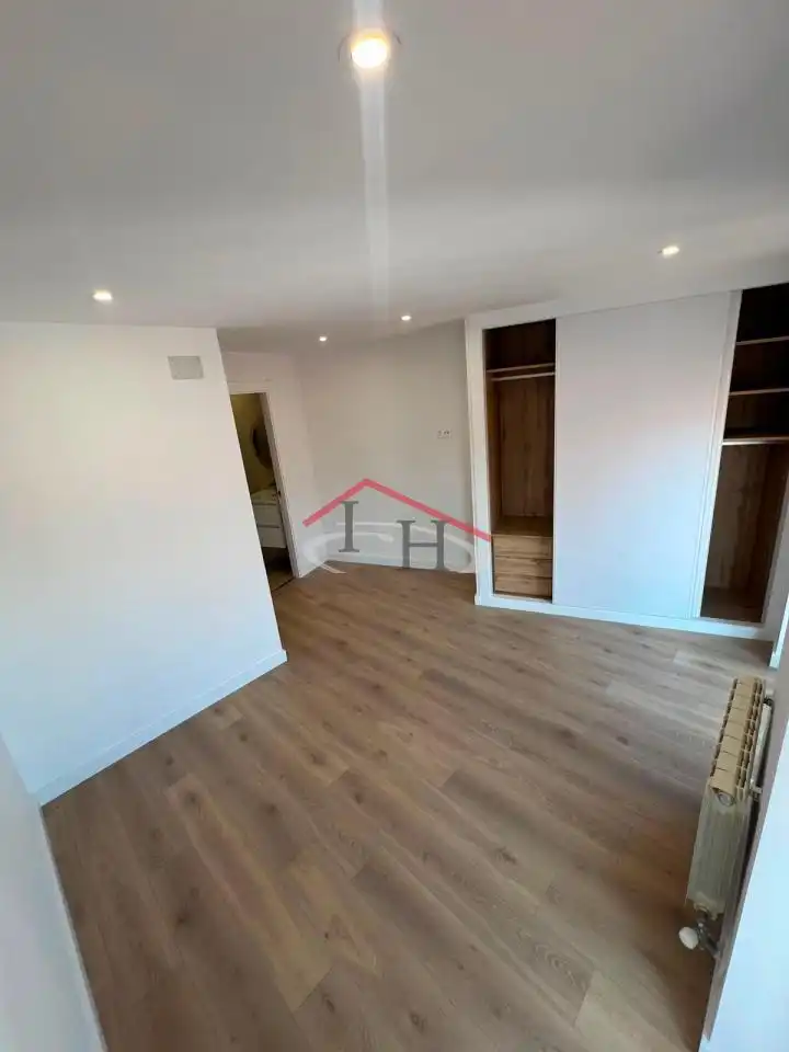 Apartamento en venta en León Capital  con Calefacción y Parquet