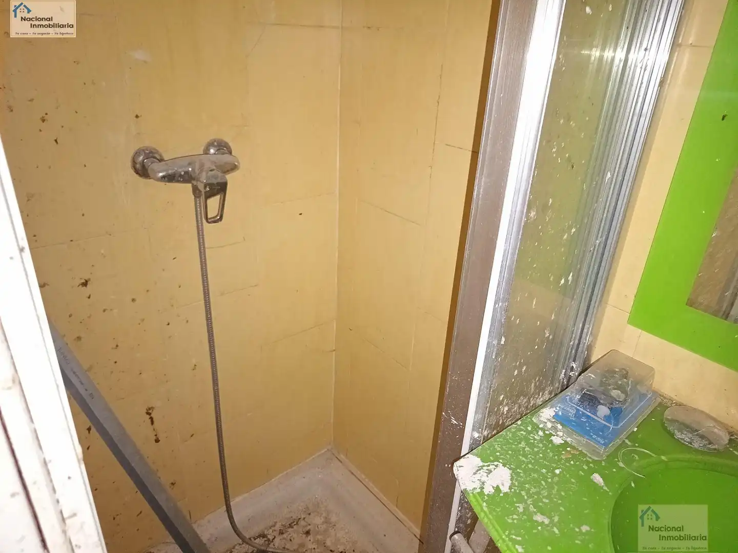 Badezimmer von Geschaftsraum zum Verkauf in El Espinar