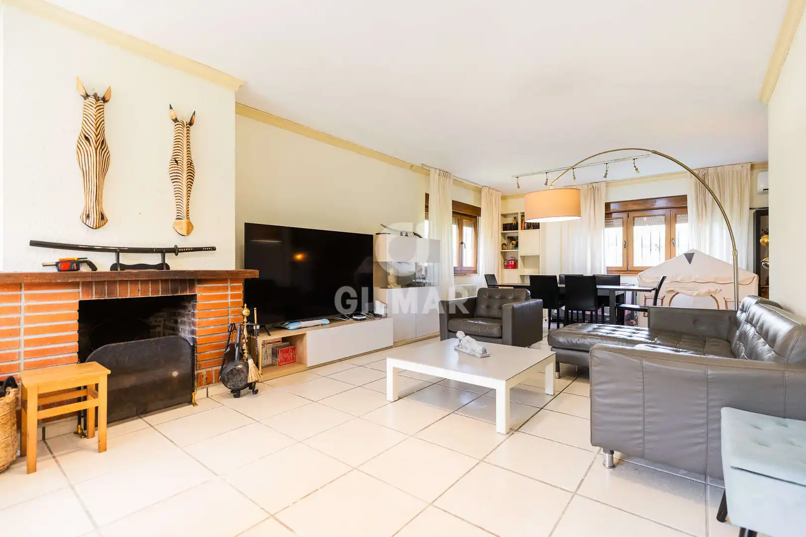 Sala de estar de Casa o chalet en venta en Galapagar con Calefacción, Jardín privado y Piscina