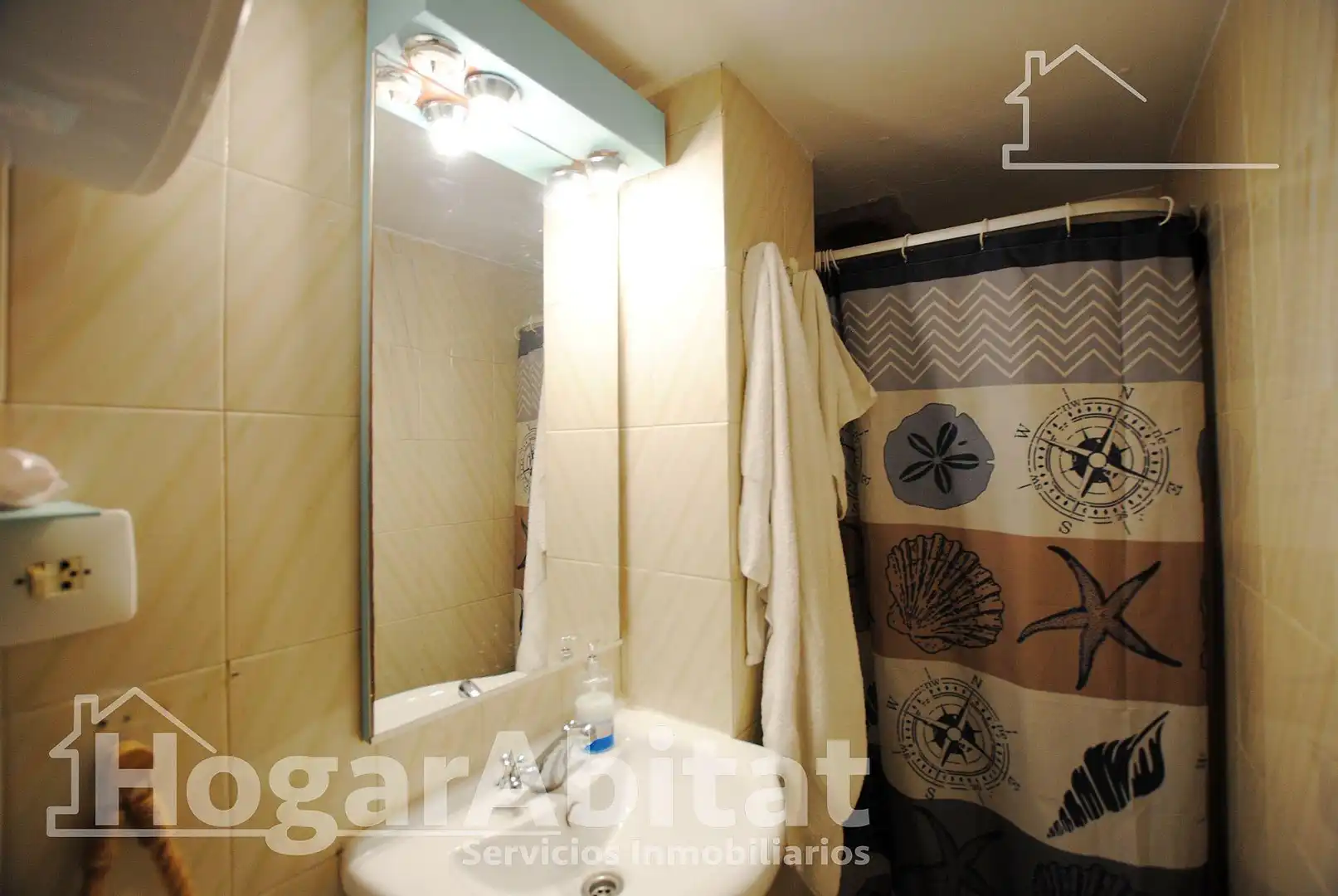 Baño de Piso en venta en Oliva con Aire acondicionado y Terraza