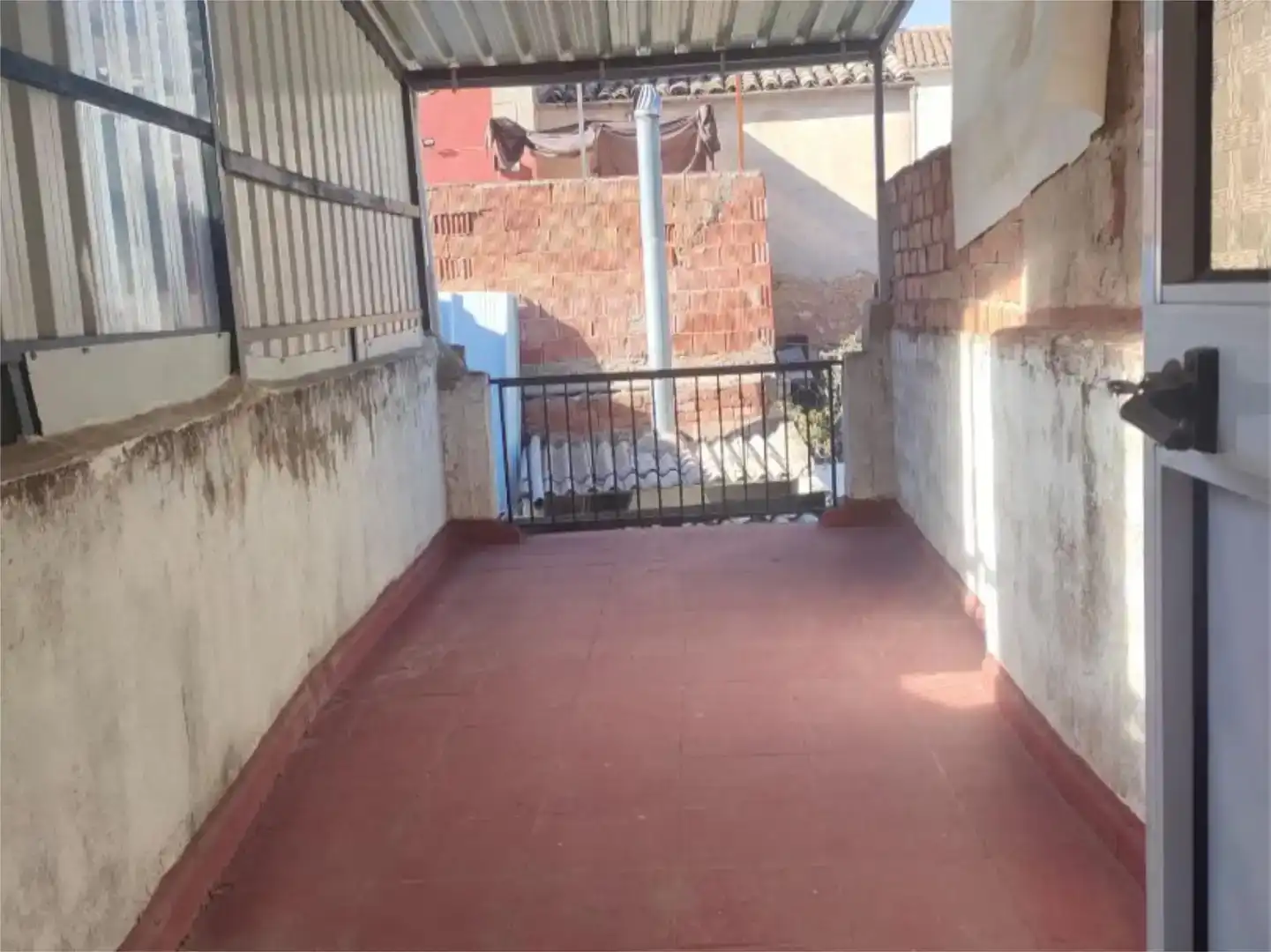 Terrassa de Casa adosada en venda en Castellar amb Aire condicionat, Moblat i Balcó