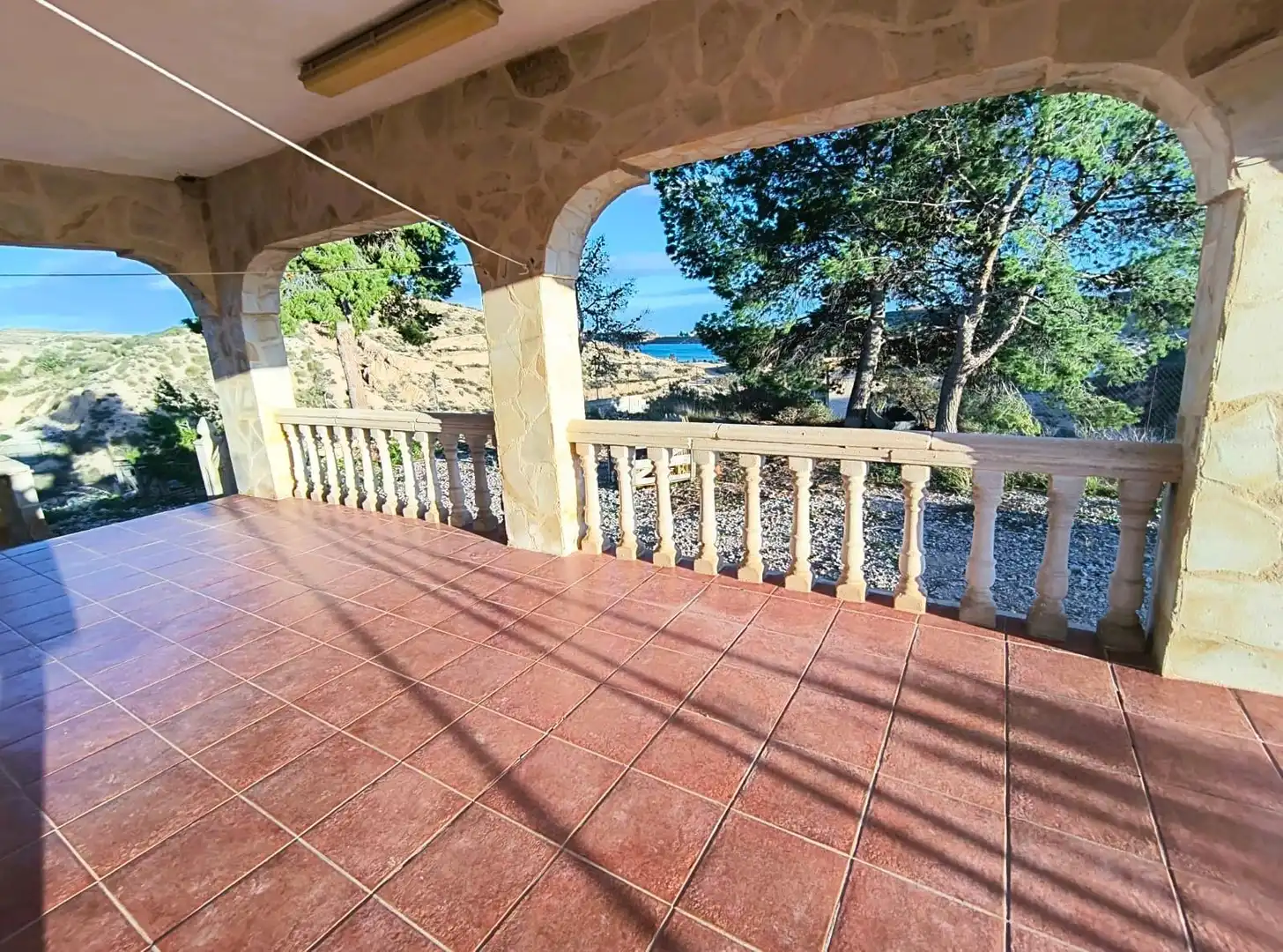 Terrassa de Casa o xalet en venda en Crevillent amb Aire condicionat, Jardí privat i Traster