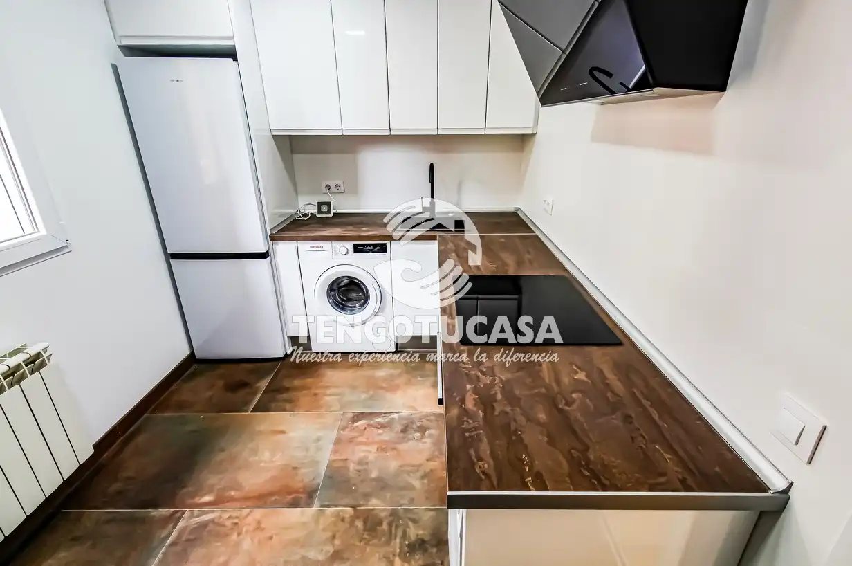 Kitchen of Flat for rent in Madrid  with Air Conditioner, Heating and Furnished