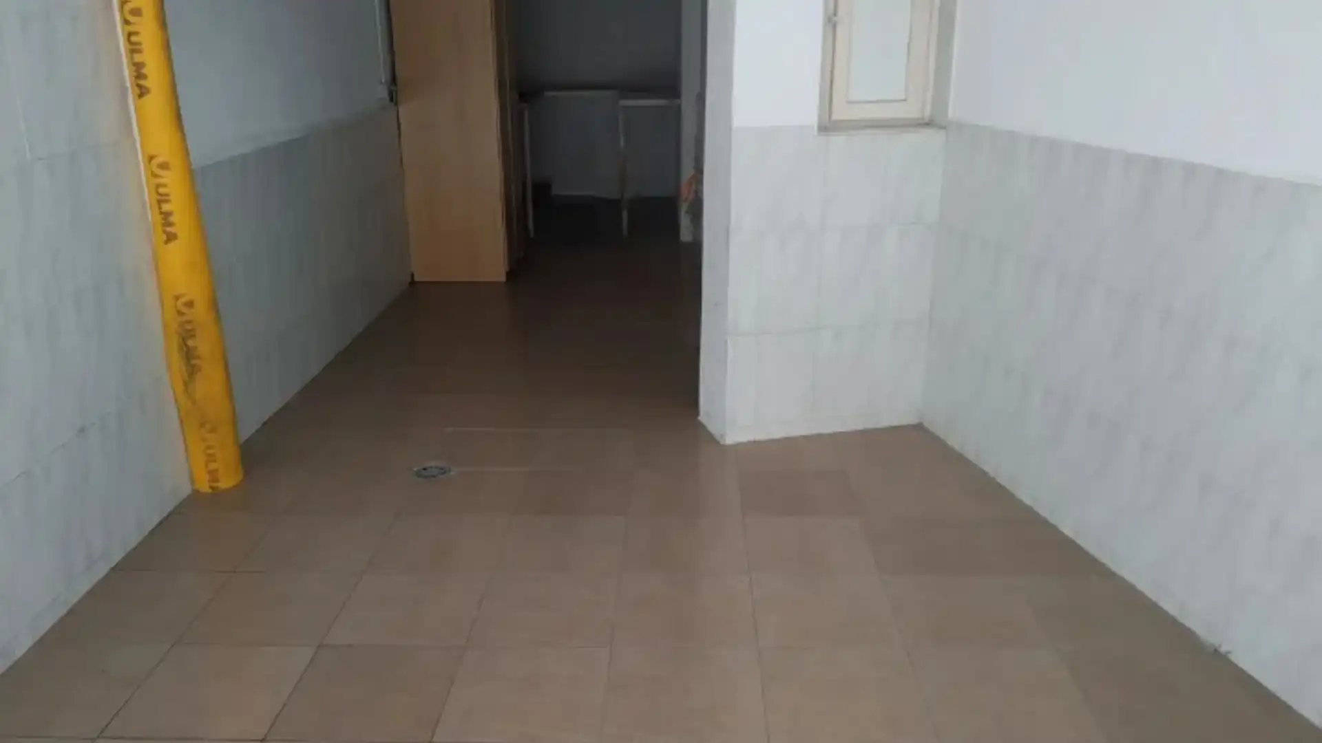 Premises for sale in Badalona