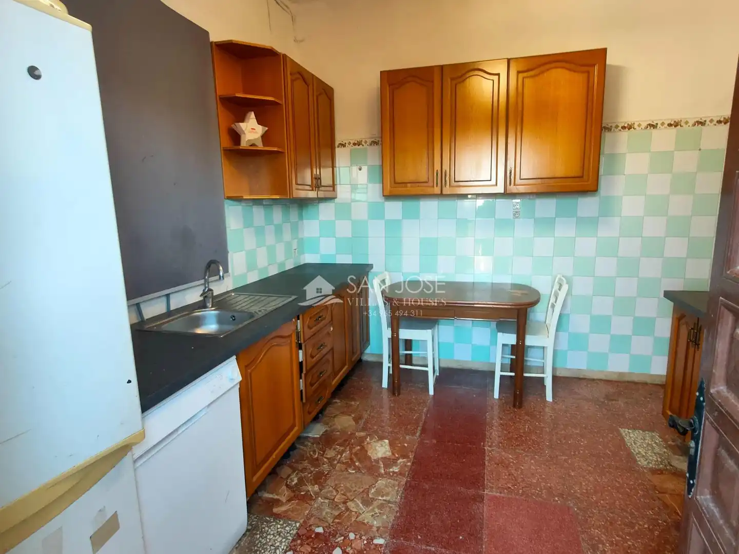 Cuina de Casa o xalet en venda en Novelda amb Jardí privat, Terrassa i Traster