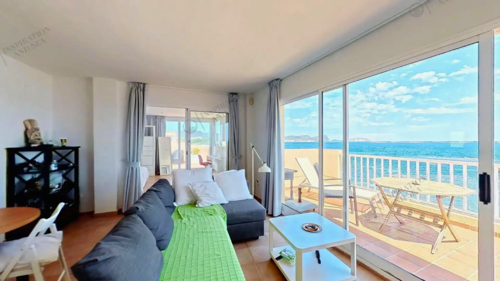 Living room of Flat for sale in Santa Eulària des Riu  with Air Conditioner and Terrace