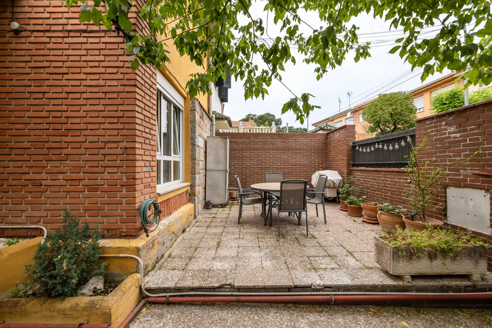 Terraza de Casa adosada en venta en Pozuelo de Alarcón con Aire acondicionado, Calefacción y Jardín privado