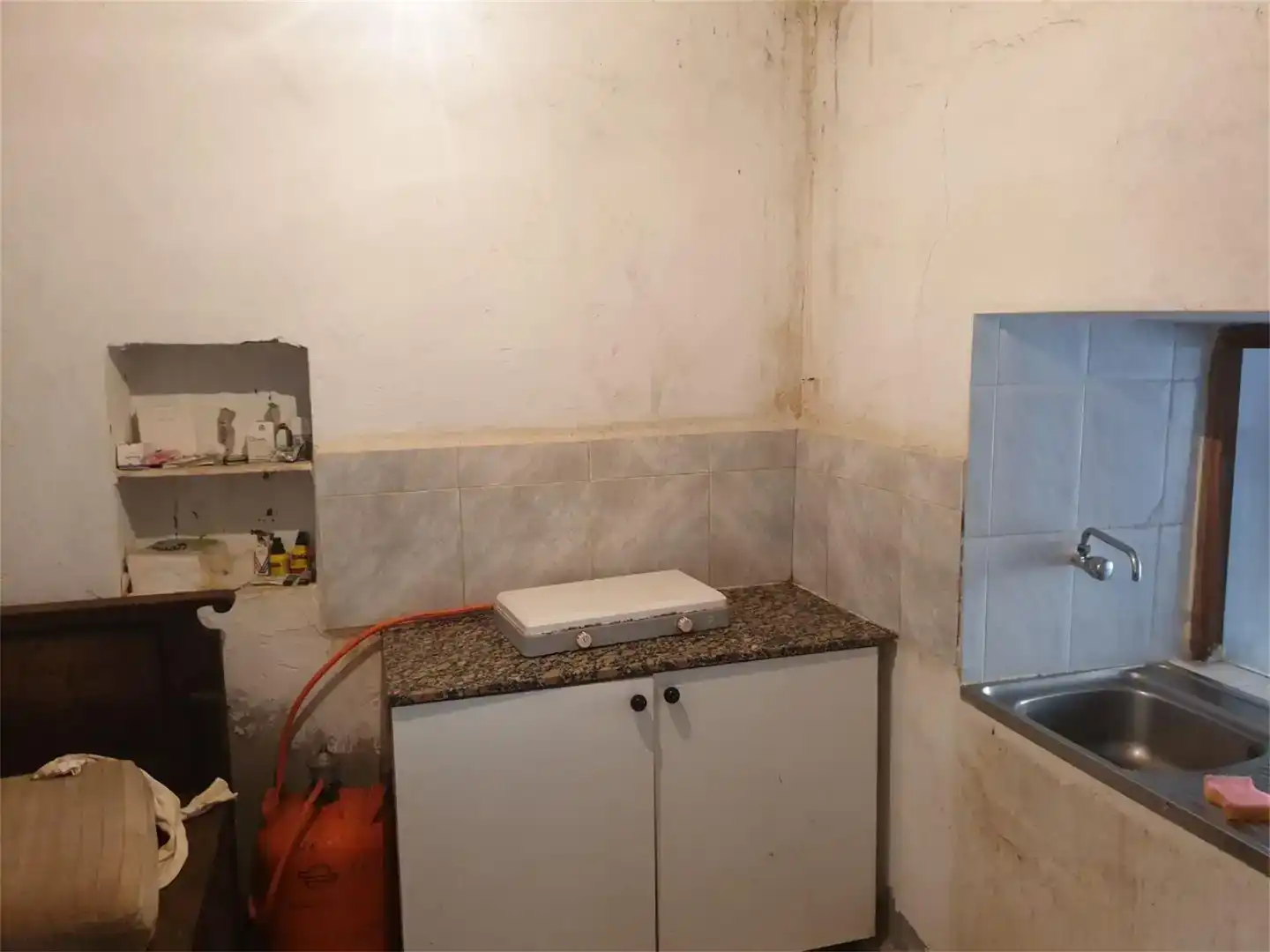 Cocina de Planta baja en venta en Cacabelos con Amueblado
