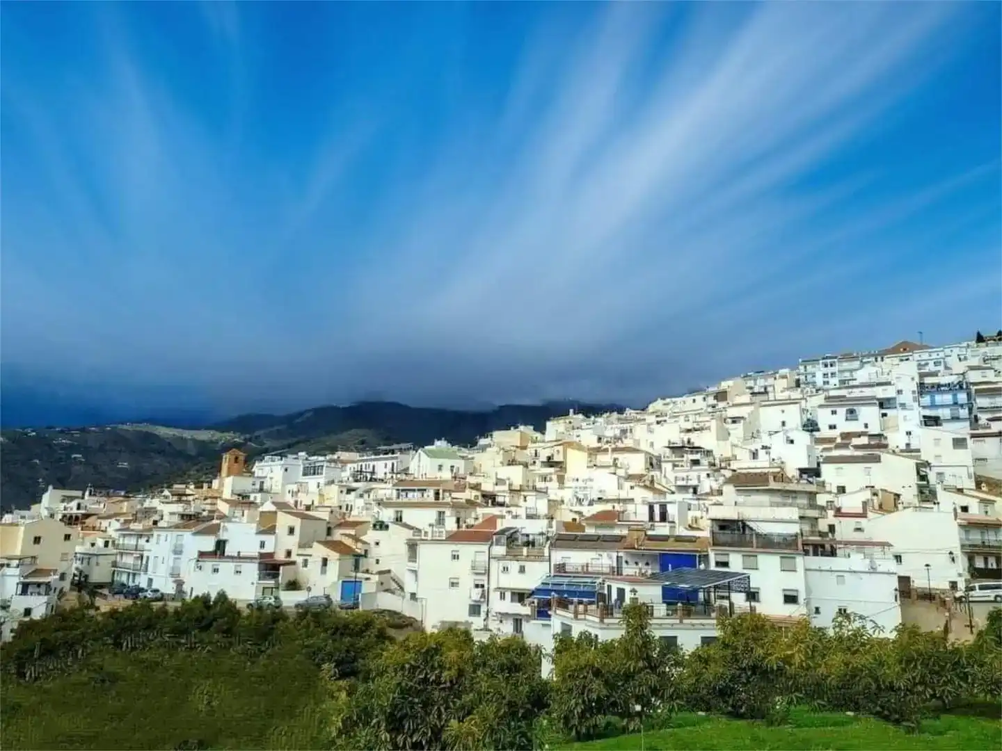Vista exterior de Casa adosada en venda en Canillas de Albaida amb Aire condicionat, Traster i Balcó