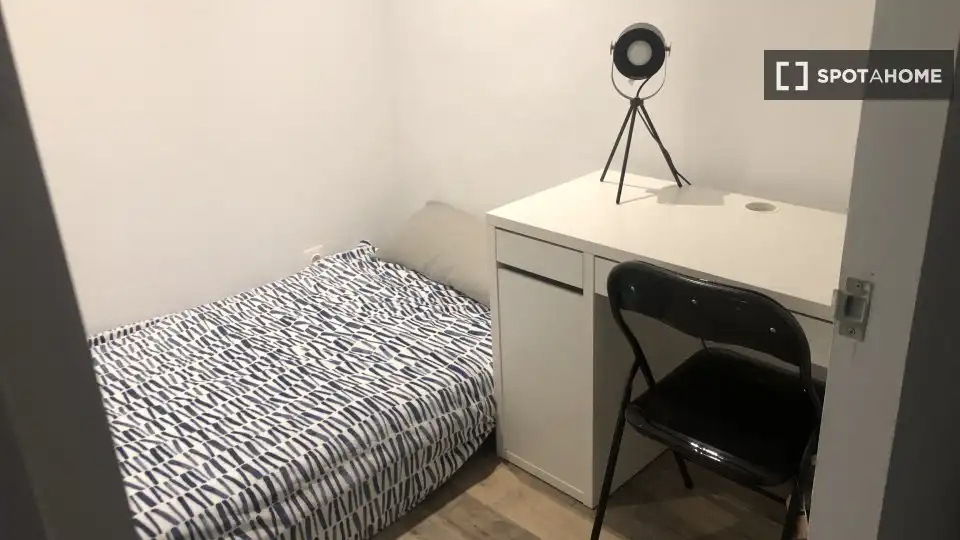 Piso con terraza en alquiler en Ciutat Vella, imagen 14