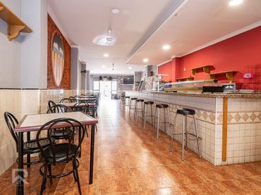 Local comercial en venta en Calle Mig 32