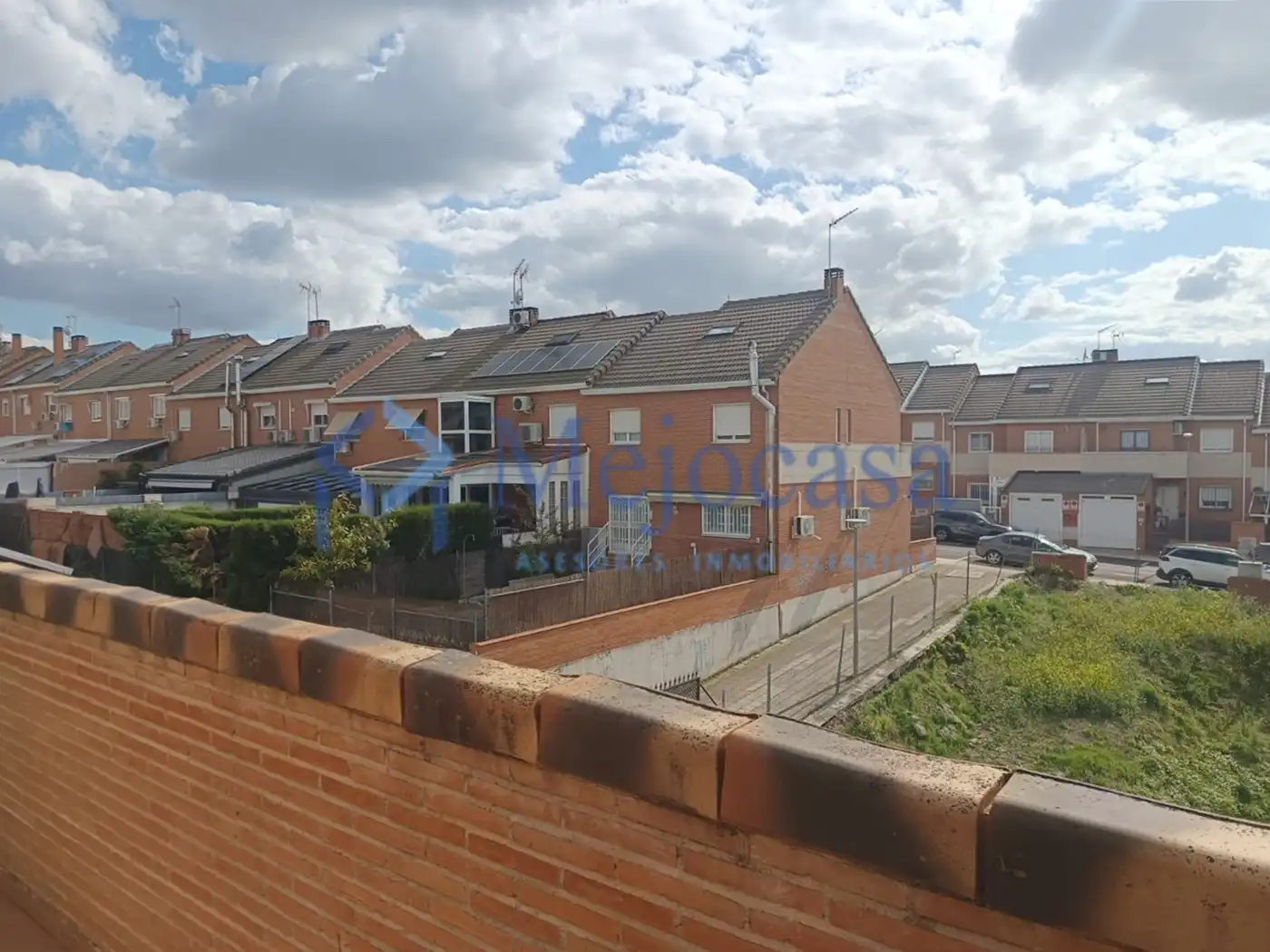 Vista exterior de Casa o xalet en venda en Valdemoro amb Aire condicionat, Calefacció i Jardí privat