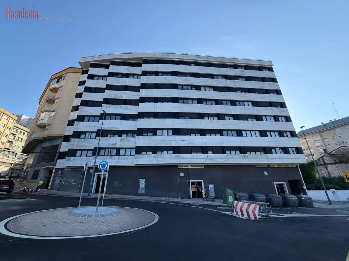 Vista exterior de Dúplex en venda en Lugo amb Calefacció