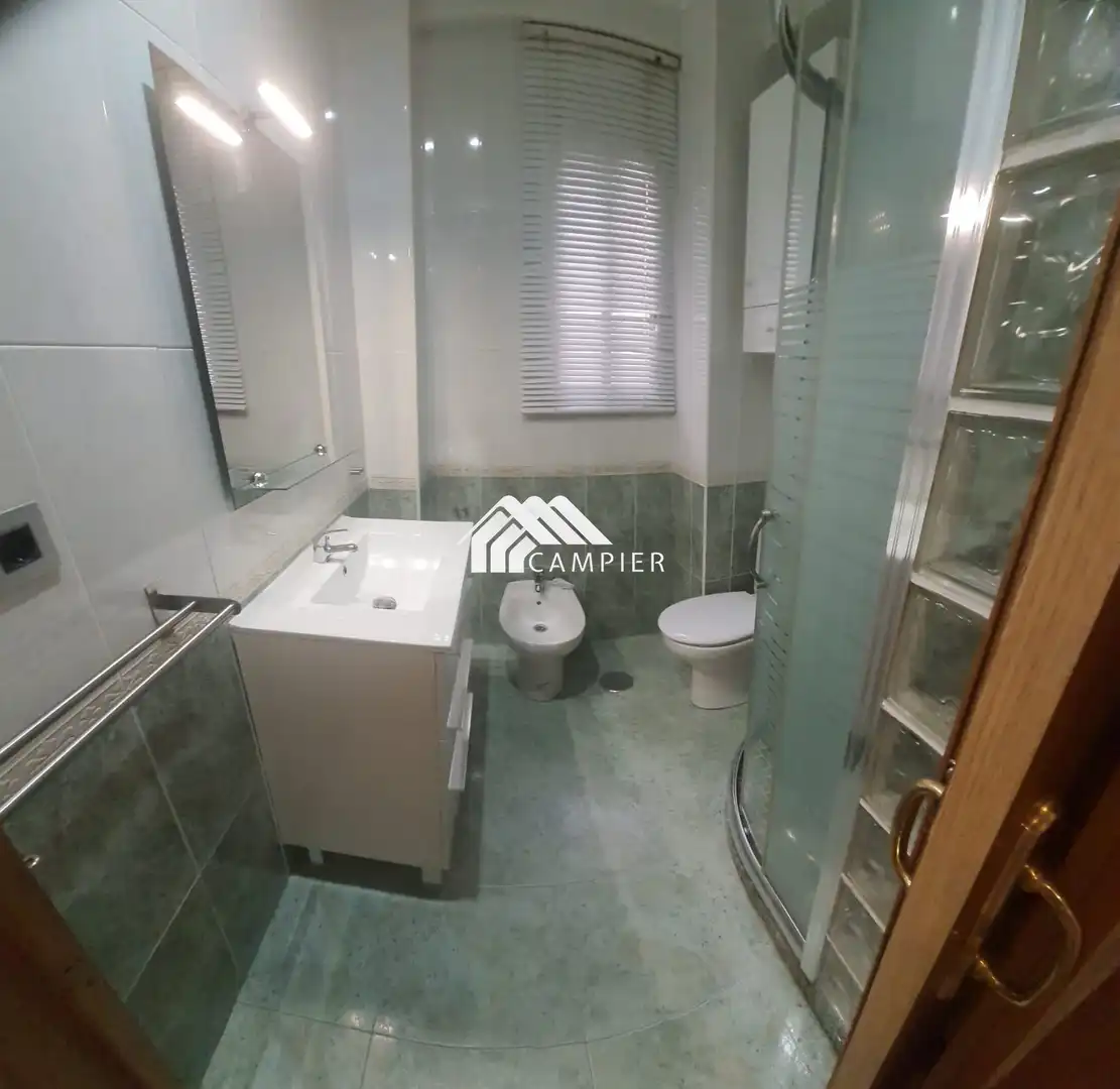 Bathroom of Flat for sale in Albacete  with Air Conditioner, Heating and Furnished