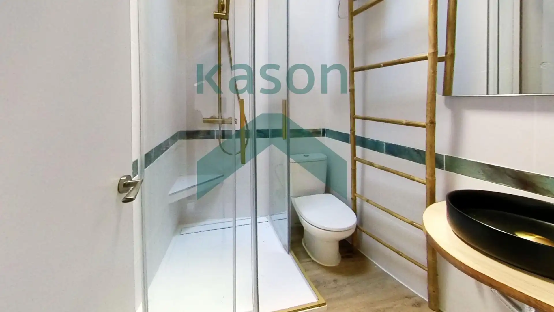 Baño de Apartamento en venta en Madrid con Aire acondicionado y Calefacción