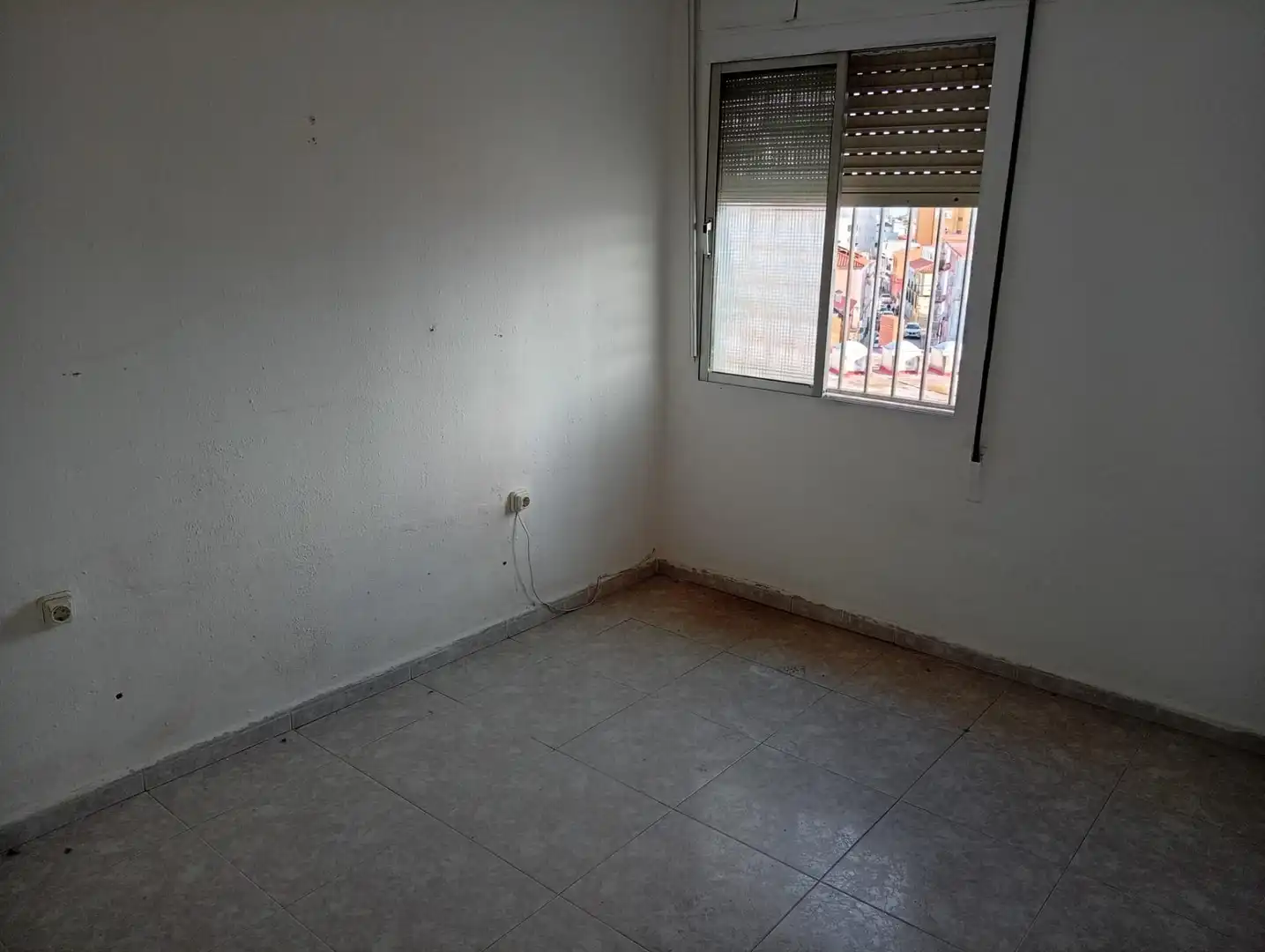 Habitación de Piso en venta en La Línea de la Concepción