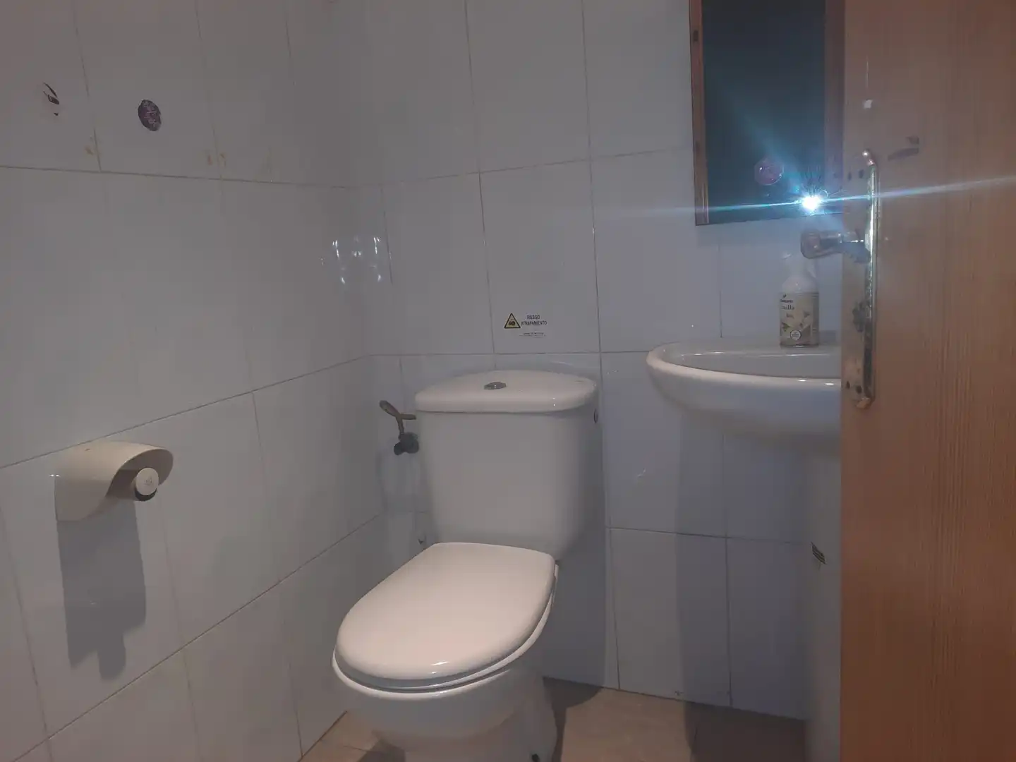 Bathroom of Commercial properties for sale in Castellón de la Plana / Castelló de la Plana