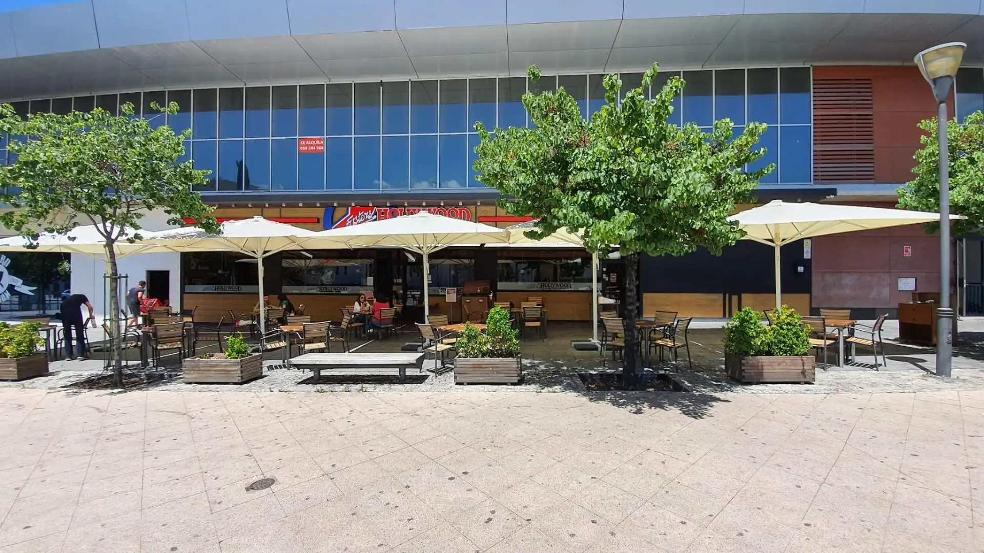 Terrassa de Local de lloguer en Granada amb Aire condicionat i Moblat