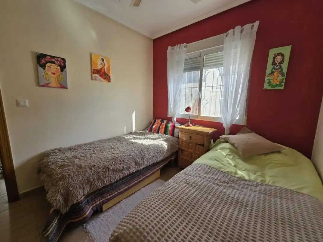 Dormitori de Casa o xalet en venda en Rojales