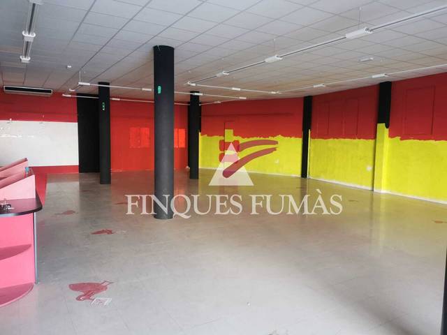 Local comercial en Alquiler en Avinguda del Prat de la Riba en Cervera