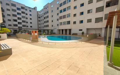 Piscina de Pis en venda en El Puerto de Santa María amb Aire condicionat, Terrassa i Balcó