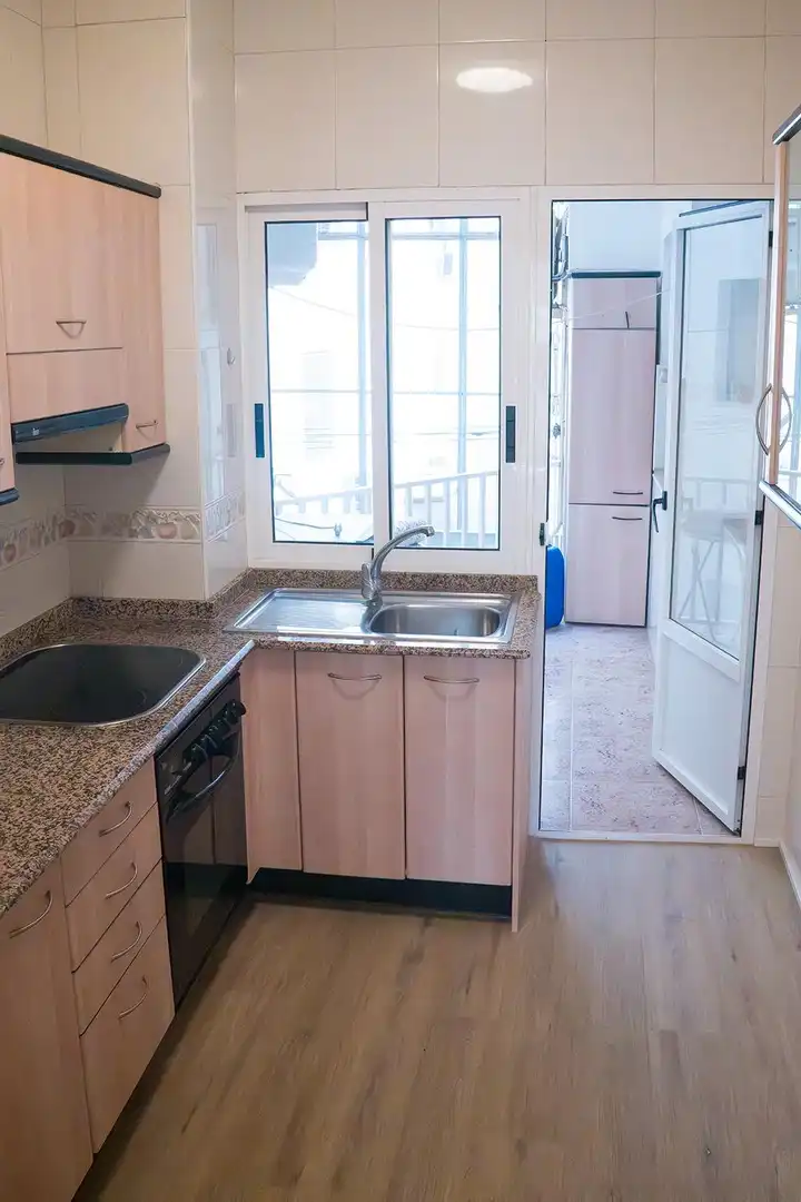 Cocina de Piso de alquiler en Alicante / Alacant con Aire acondicionado y Terraza