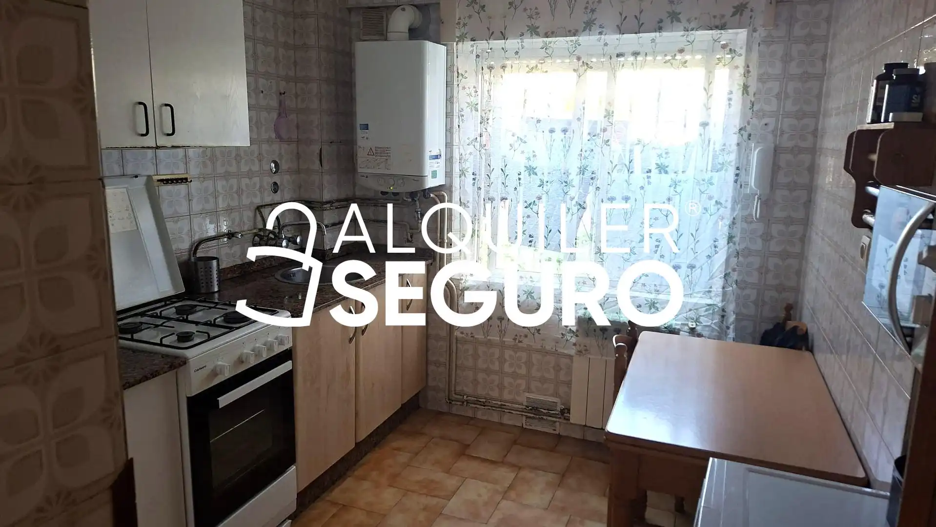 Cuina de Pis de lloguer en Avilés amb Calefacció i Moblat