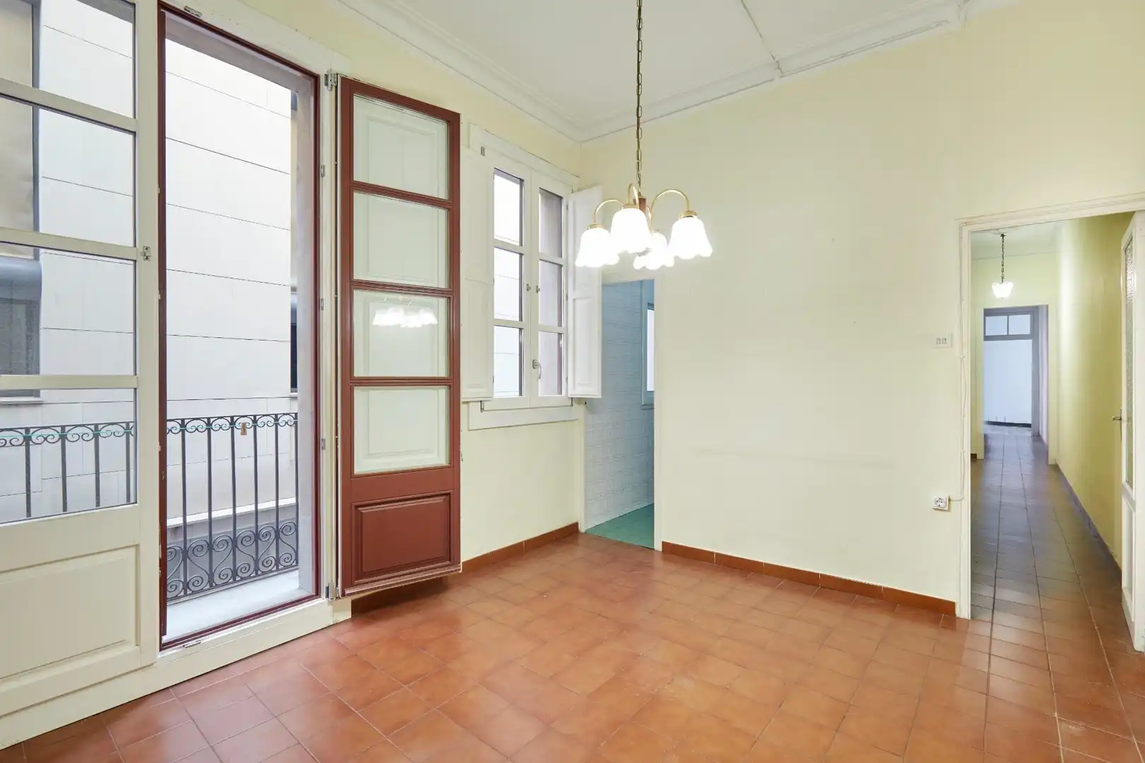 Piso en venta en Barcelona con Balcón