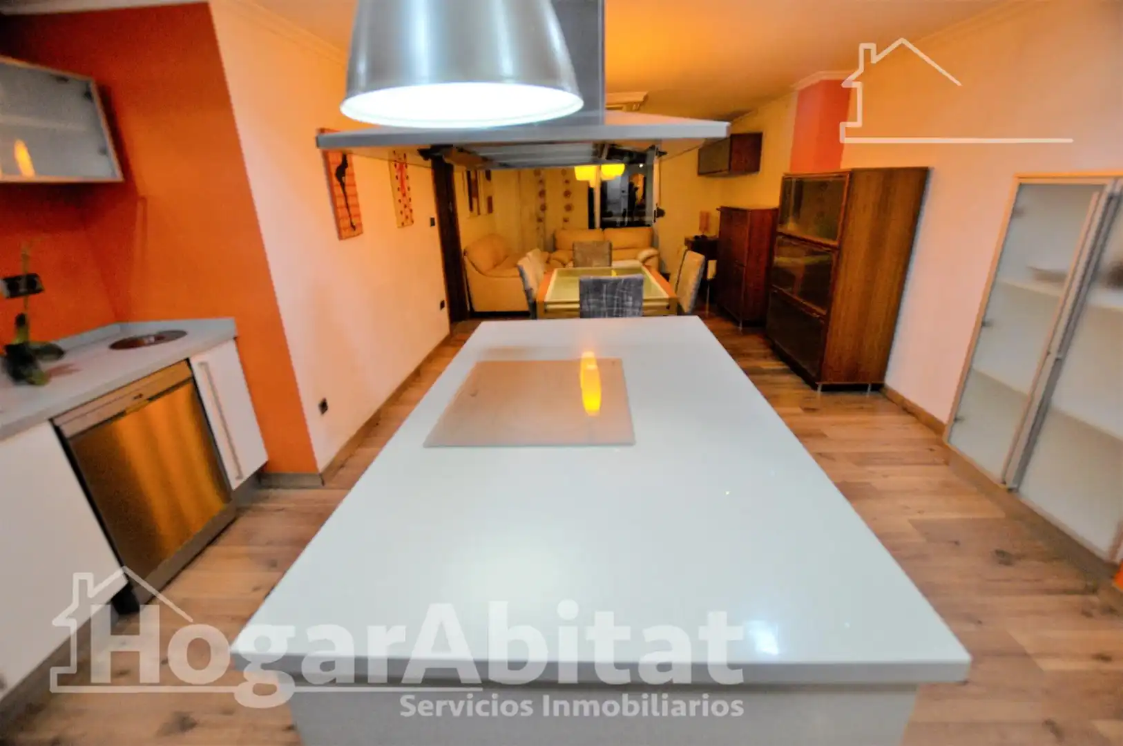 Cuina de Pis en venda en Xirivella amb Calefacció, Parquet i Moblat