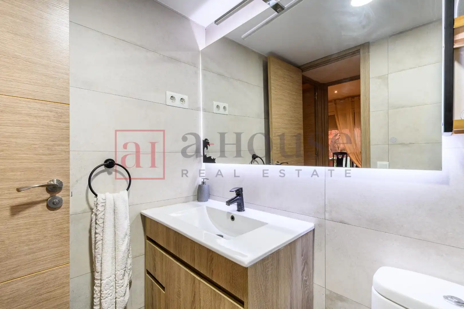 Appartamento con terrazza in vendita a Carrer del Comte d'Urgell, imagen 27