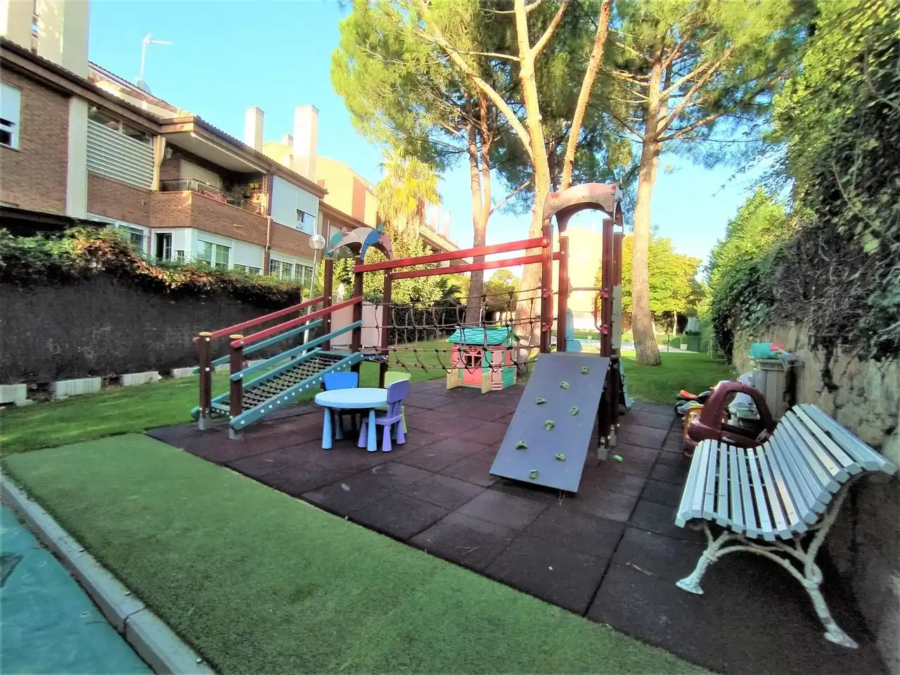 Jardí de Pis en venda en Las Rozas de Madrid amb Aire condicionat, Calefacció i Terrassa