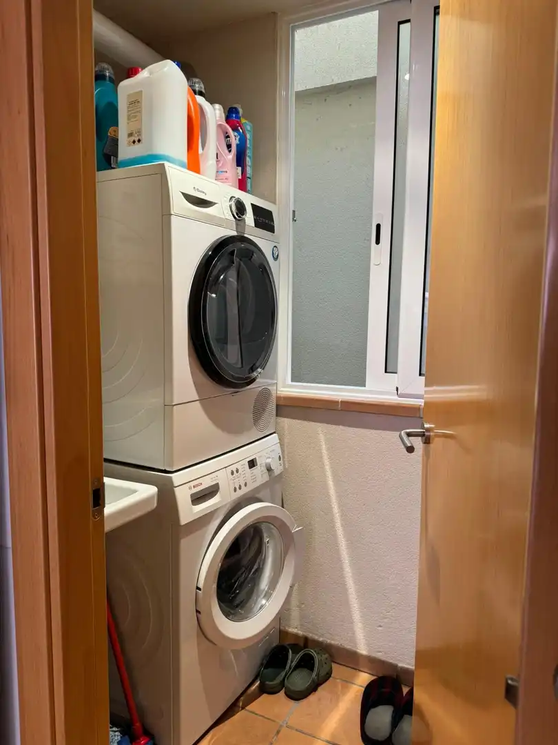 Kitchen of Flat for sale in Figueres