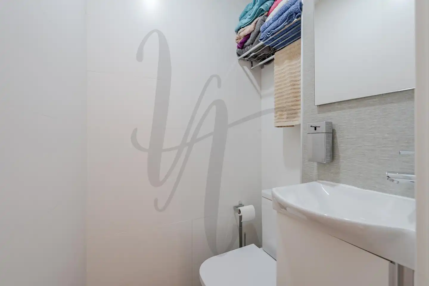 Badezimmer von Wohnung zum Verkauf in Madrid mit Klimaanlage, Heizung und Parkett