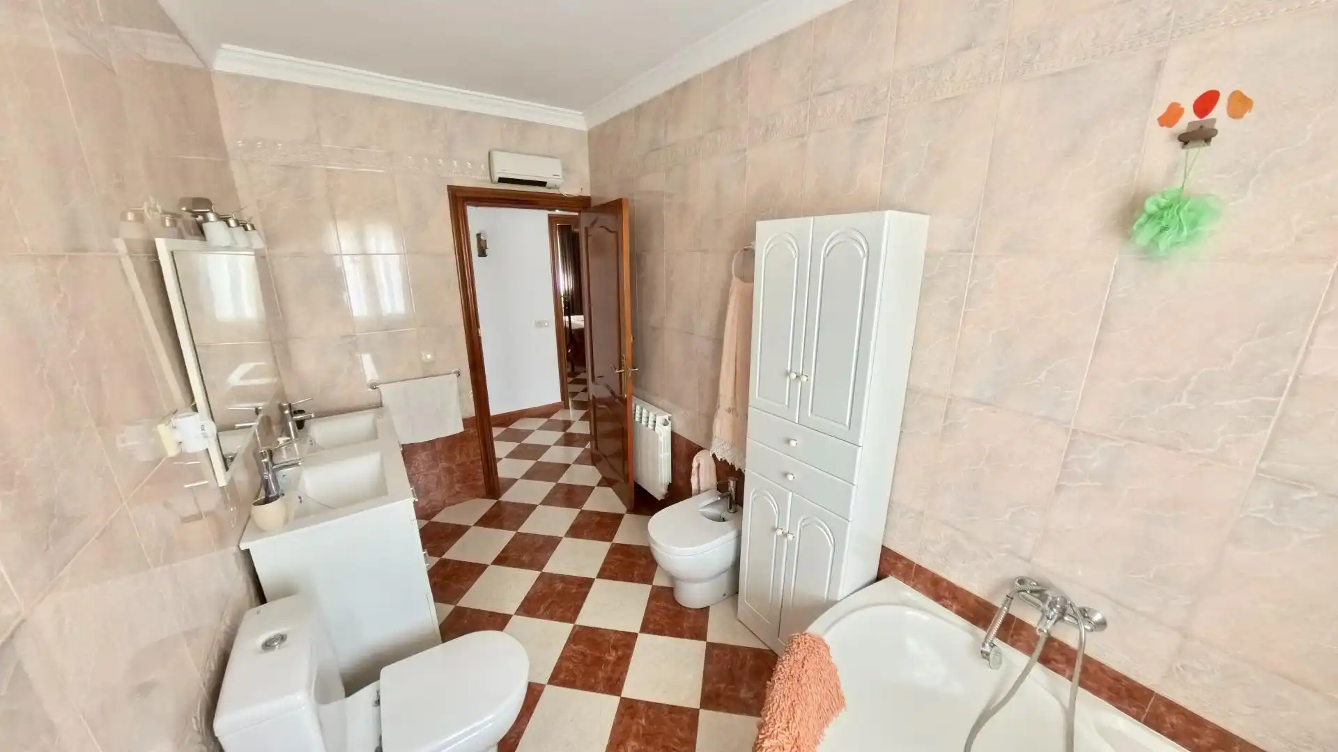 Casa adosada en venta en Calle GRANADA CAMP, Cortes de Baza