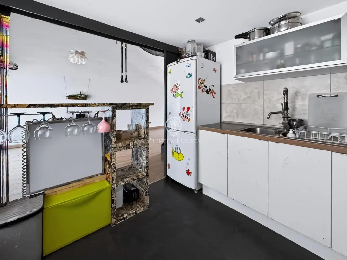 Küche von Wohnung zum Verkauf in Barcelona mit Klimaanlage