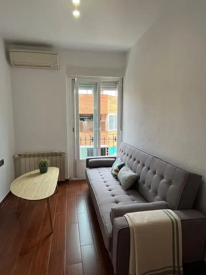Living room of Flat for sale in Madrid