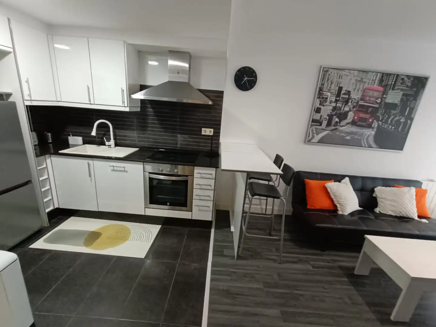 Piso con piscina en venta en Rúa Concepción Arenal 9, imagen 4