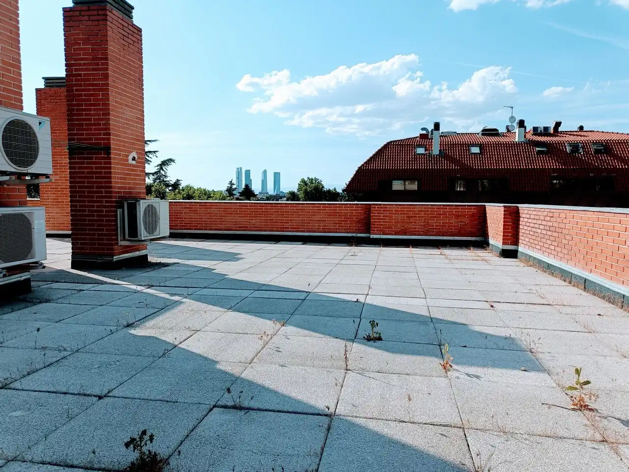 Terrasse von Wohnung zur Miete in Madrid mit Klimaanlage, Heizung und Parkett