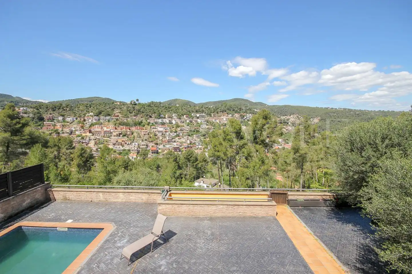 Terraza de Casa o chalet en venta en Vallirana con Aire acondicionado, Calefacción y Jardín privado